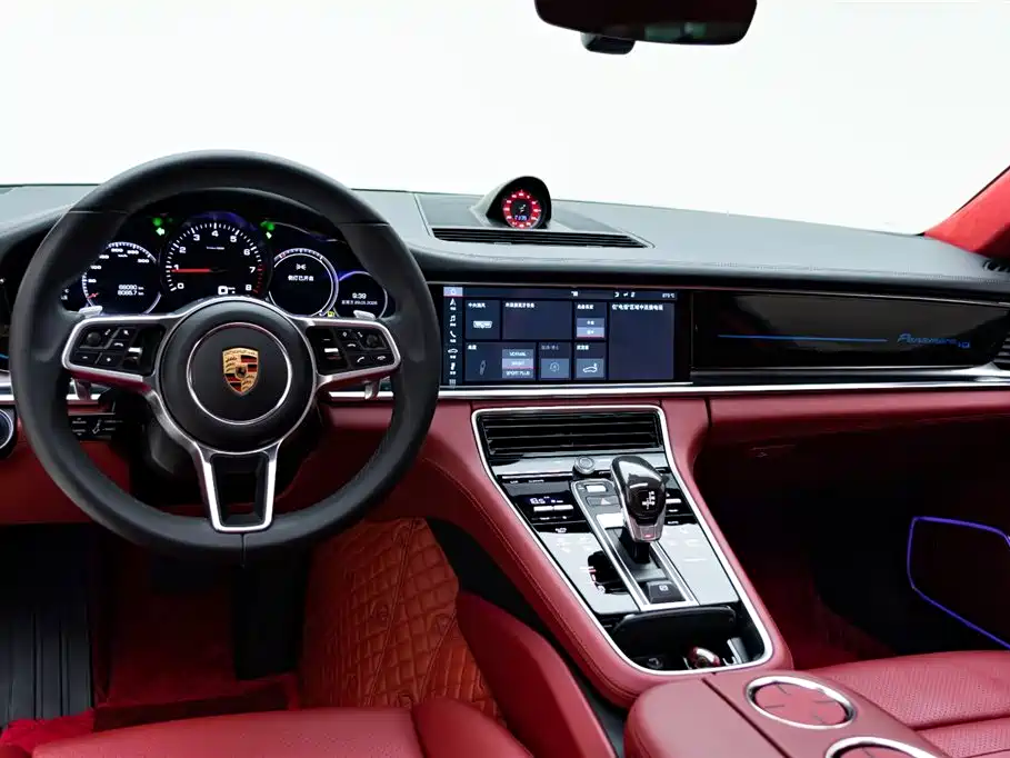 Porsche Panamera 2020 — фото 12