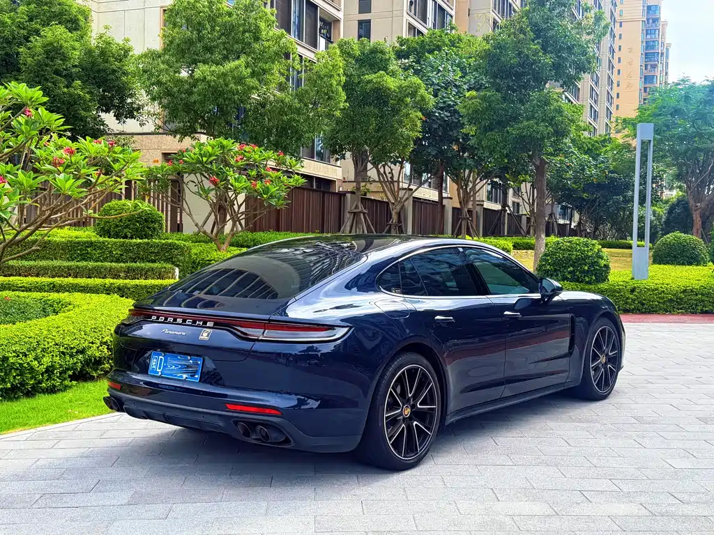 Porsche Panamera 2022 — фото 10