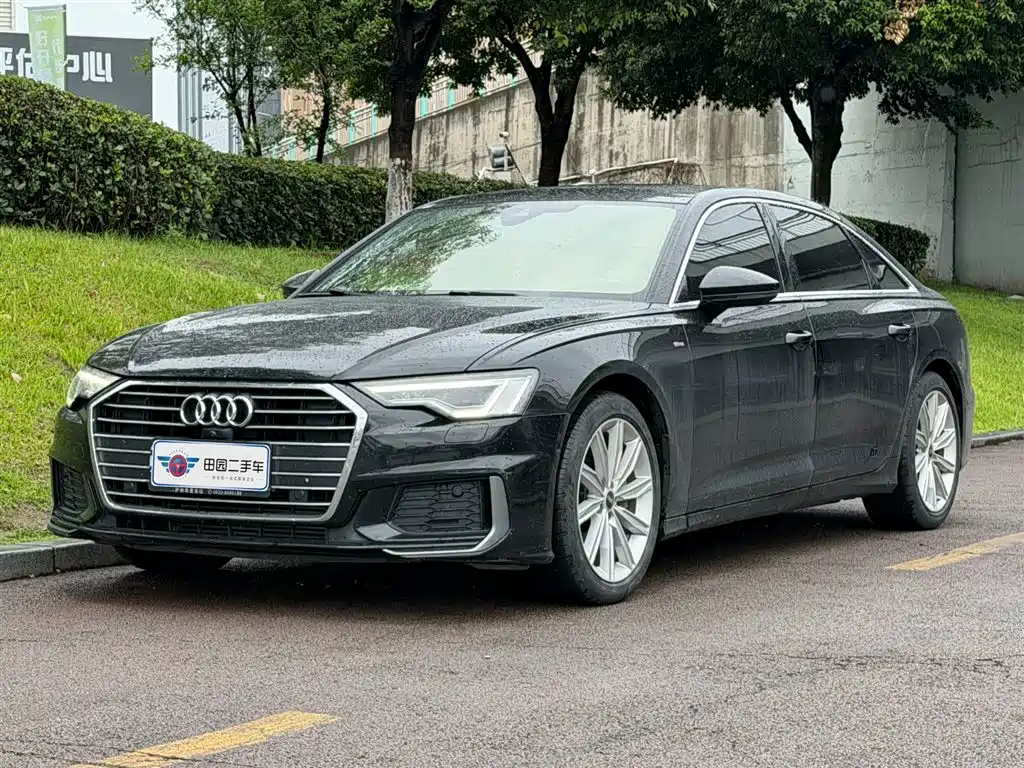 Audi A6L 2022