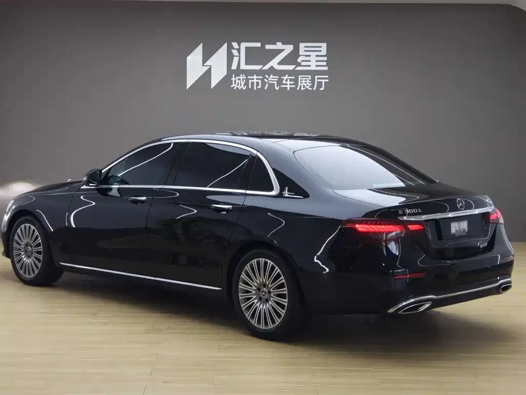 Mercedes-Benz E-Class 2022 — фото 2