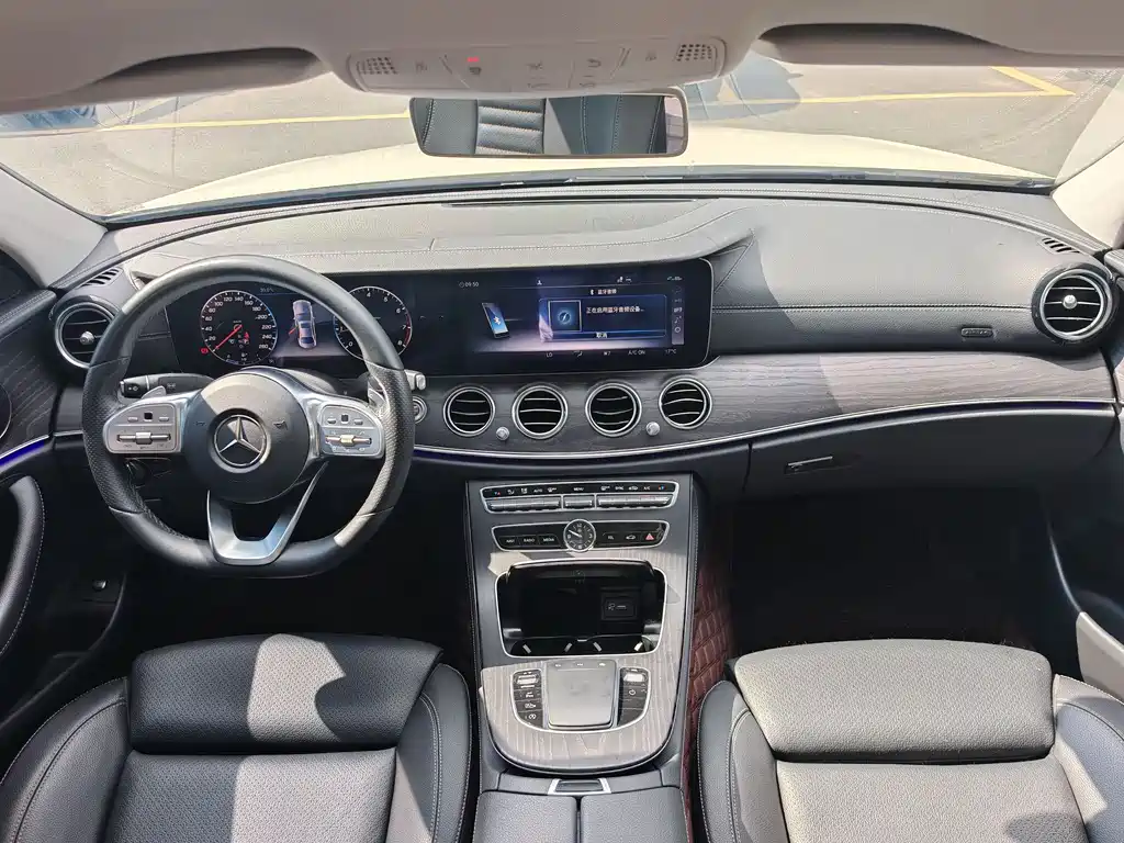 Mercedes-Benz E-Class 2020 — фото 12
