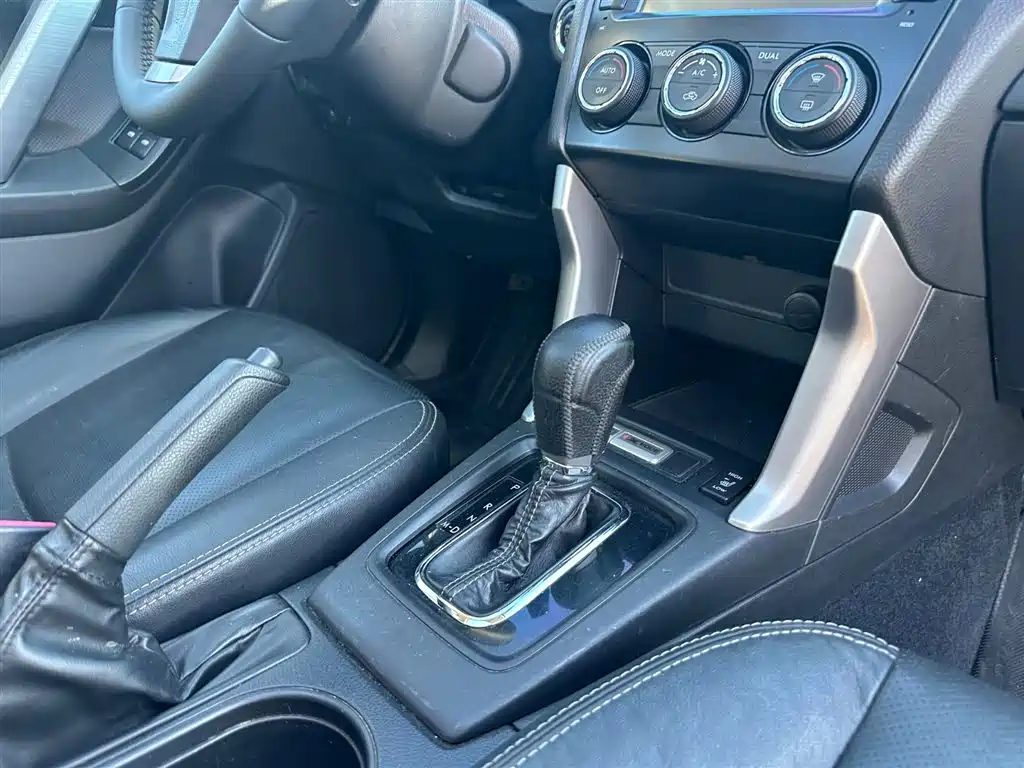 Subaru Forester 2014 — фото 18