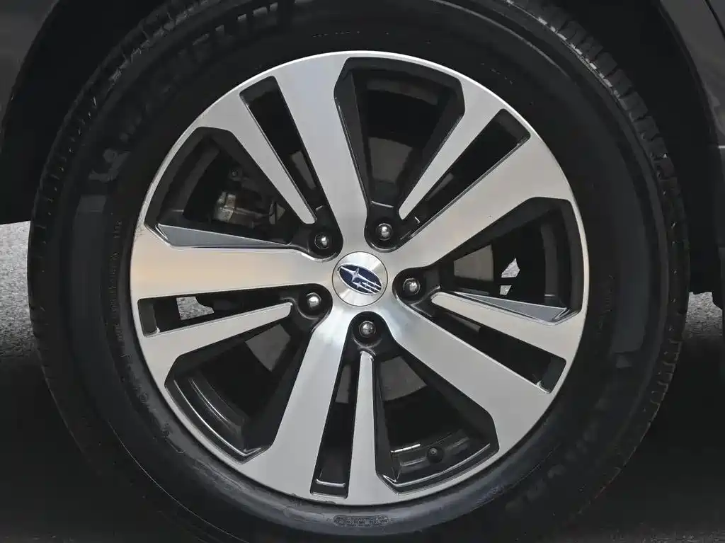 Subaru Outback 2019 — фото 45
