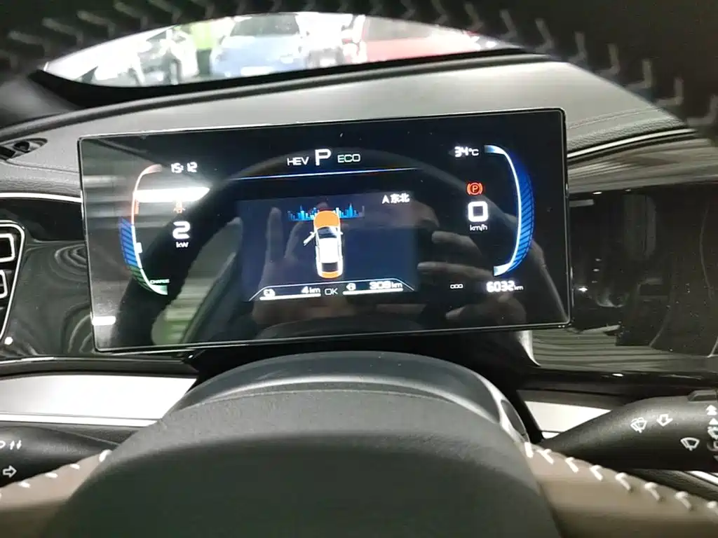 BYD Qin PLUS 2023 — фото 12