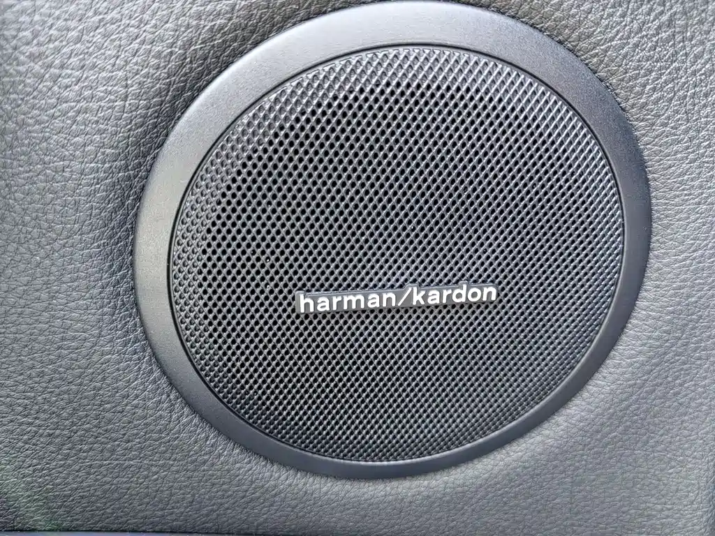 BMW 3 Series 2016 — фото 19