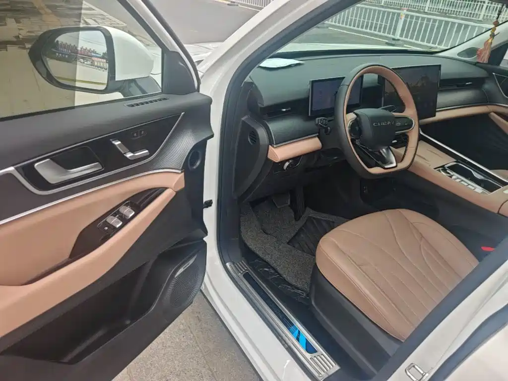 Chery Tiggo 8L 2024 — фото 16