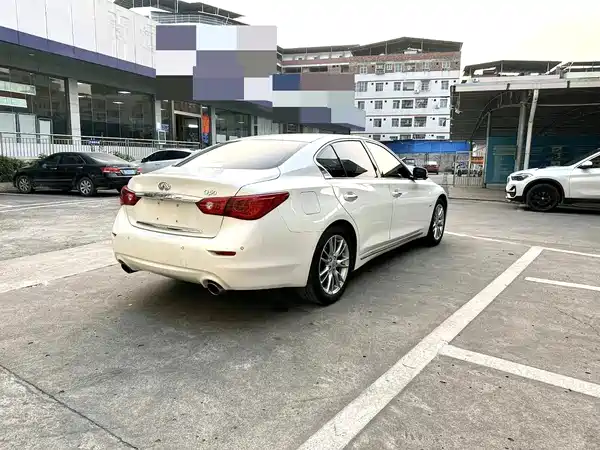 Infiniti Q50L 2016