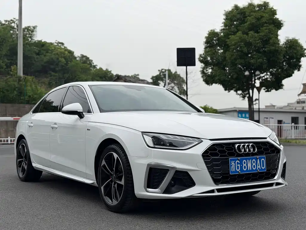 Audi A4L 2020 — фото 3