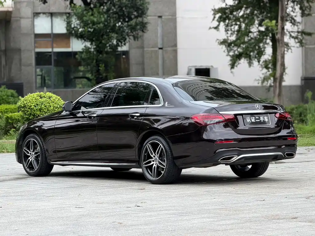 Mercedes-Benz E-Class 2020 — фото 18