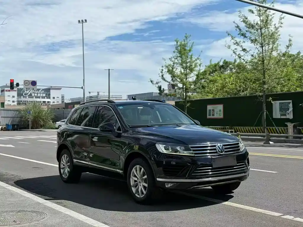 Volkswagen Touareg 2017 — фото 3