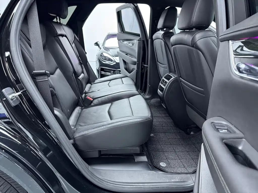 Cadillac XT5 2020 — фото 15