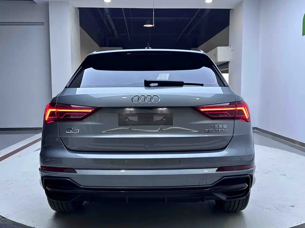 Audi Q3 2023 — фото 4
