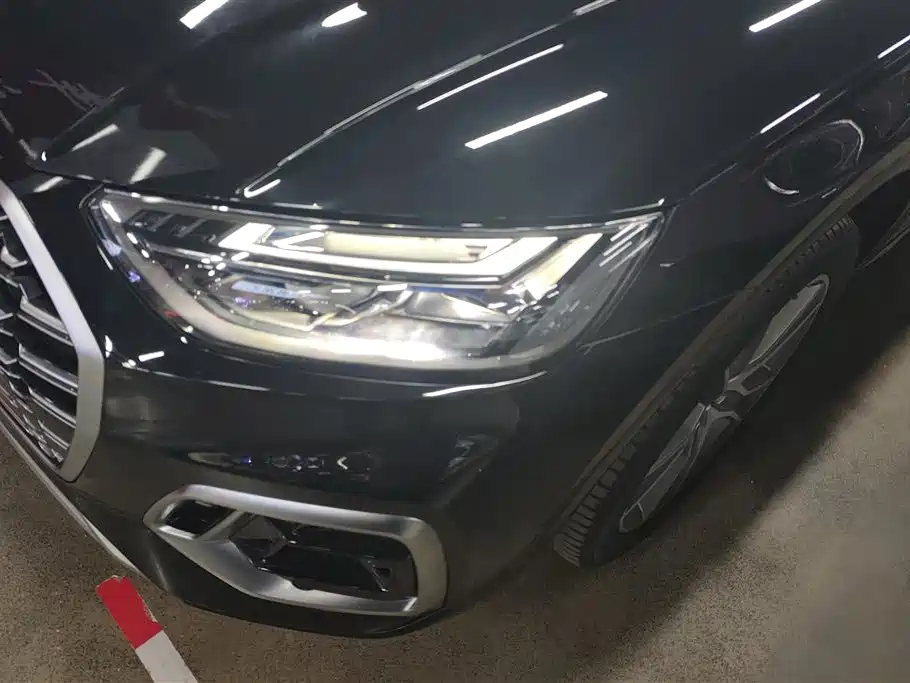 Audi Q5L 2022