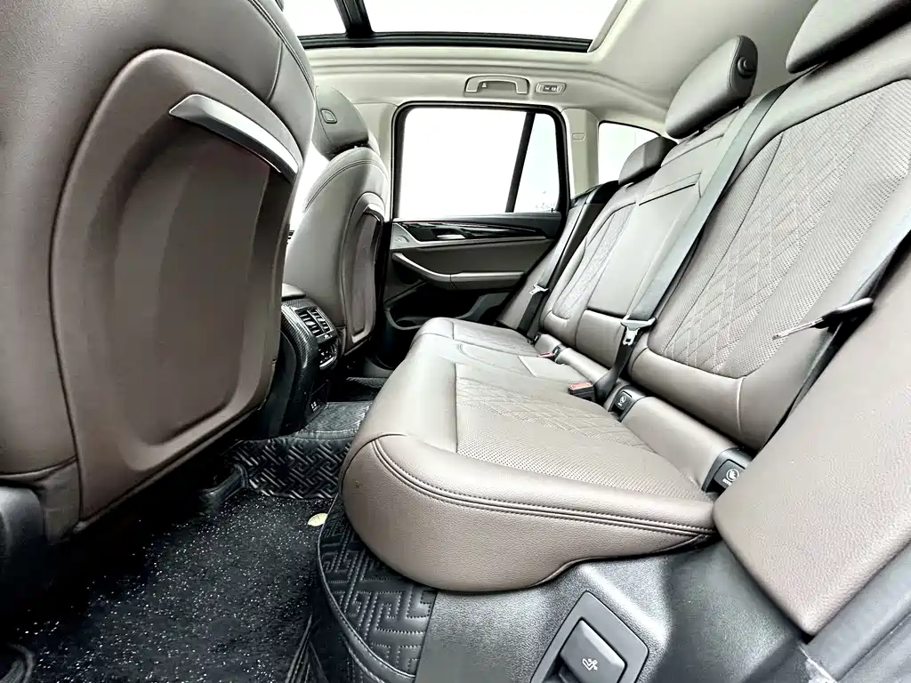 BMW X3 2022 — фото 11