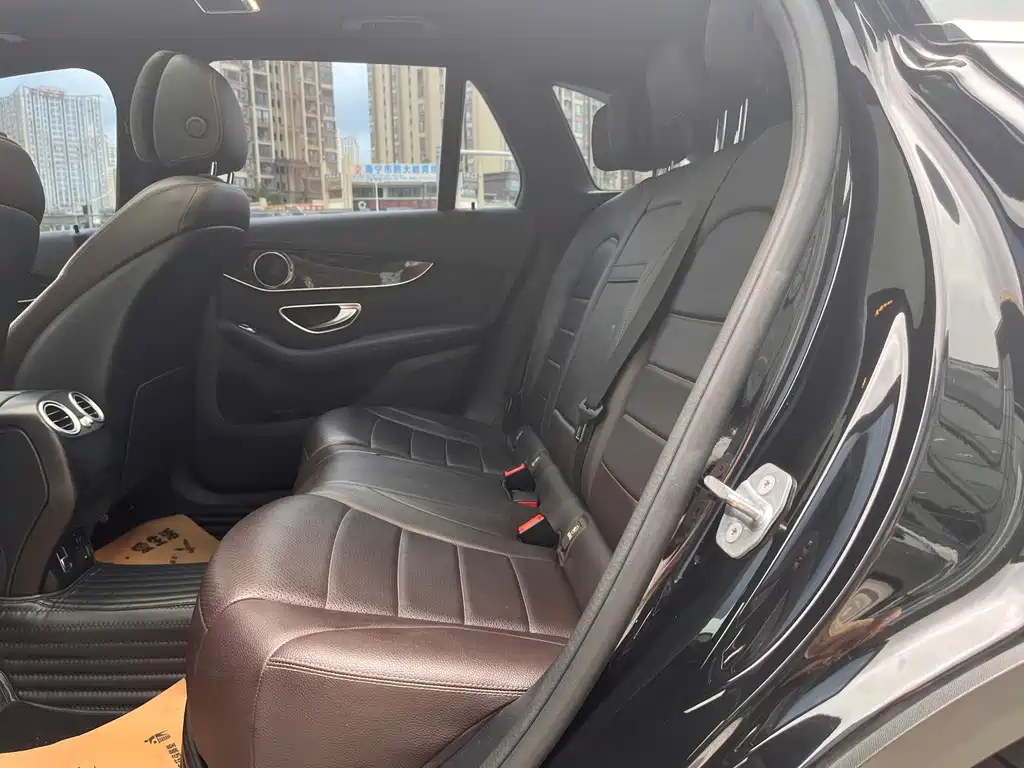 Mercedes-Benz GLC 2019 — фото 11