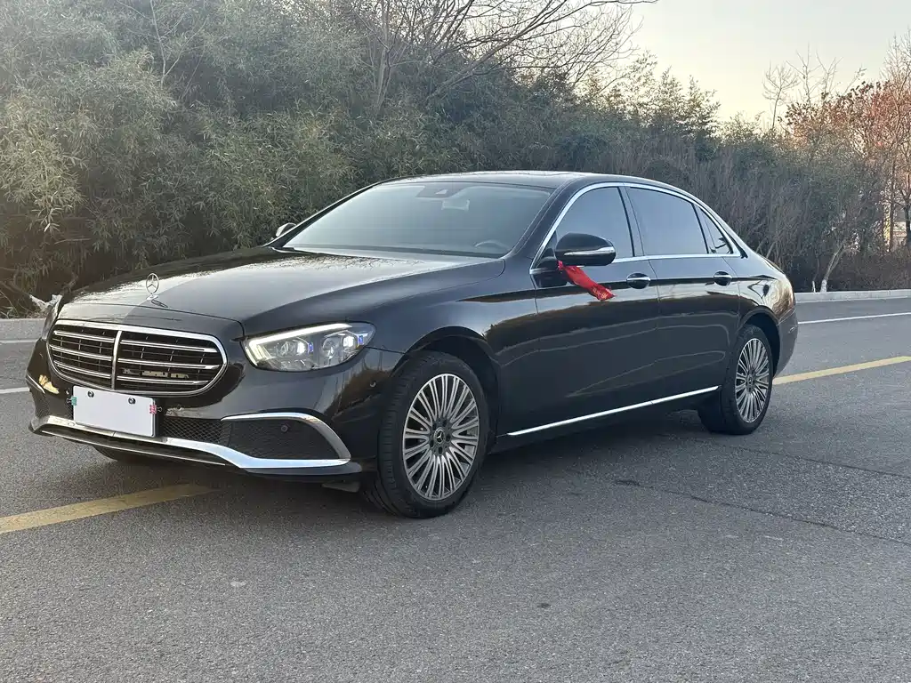 Mercedes-Benz E-Class 2017 — фото 1