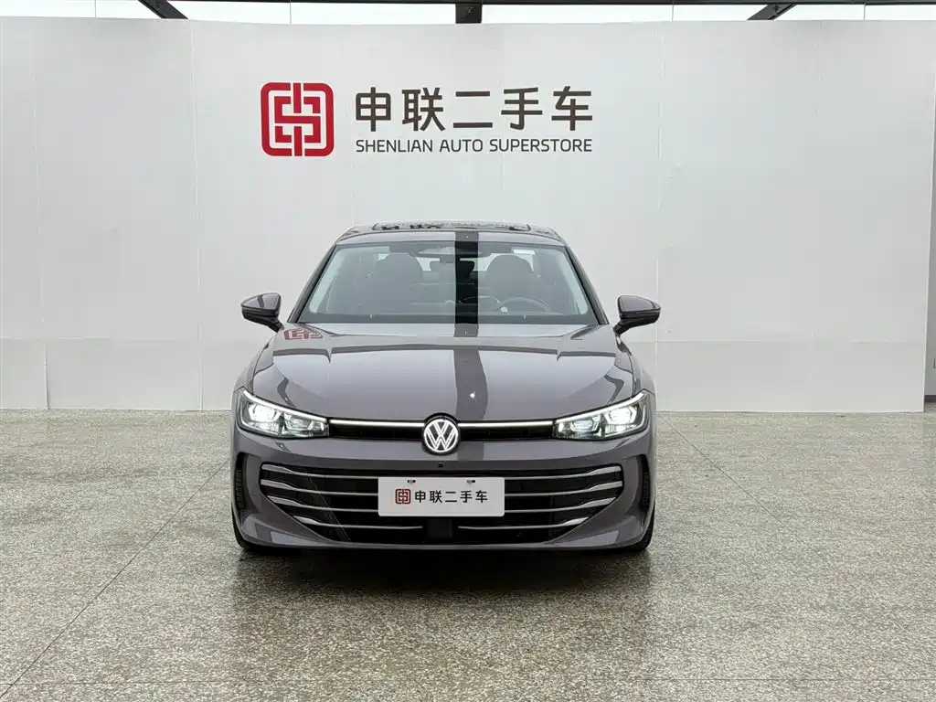Volkswagen Passat 2024