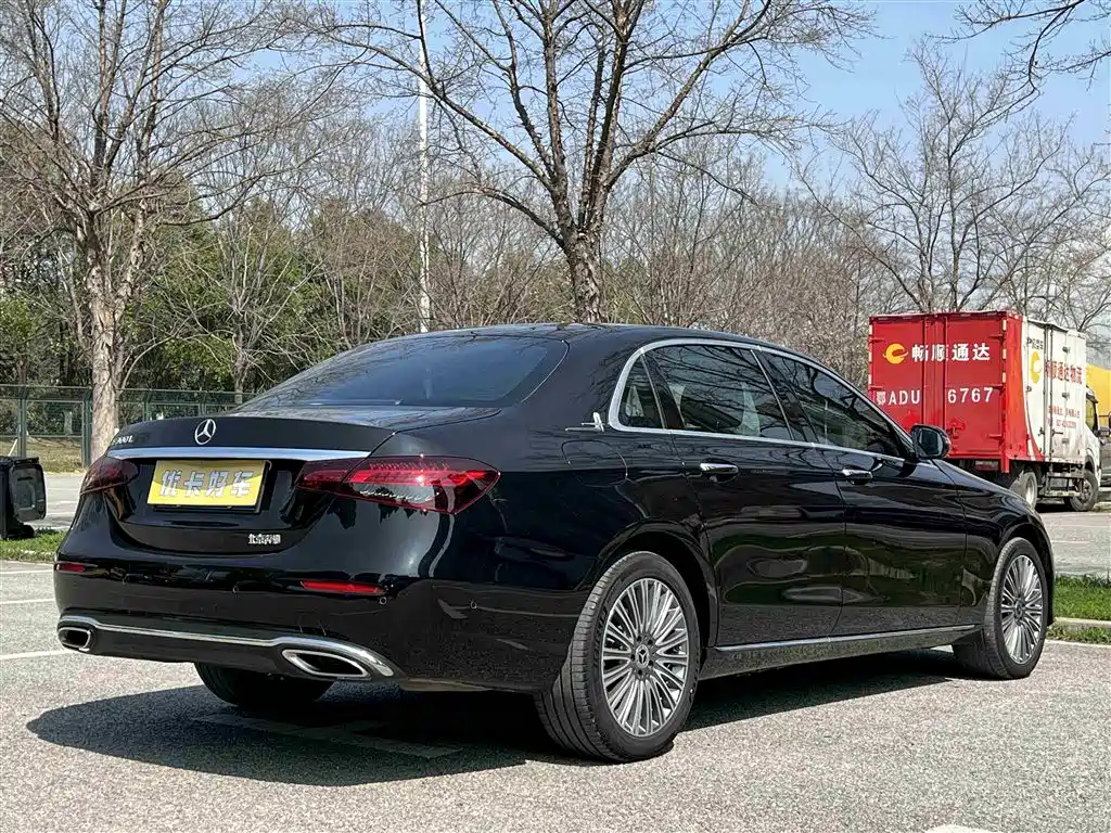 Mercedes-Benz E-Class 2021
