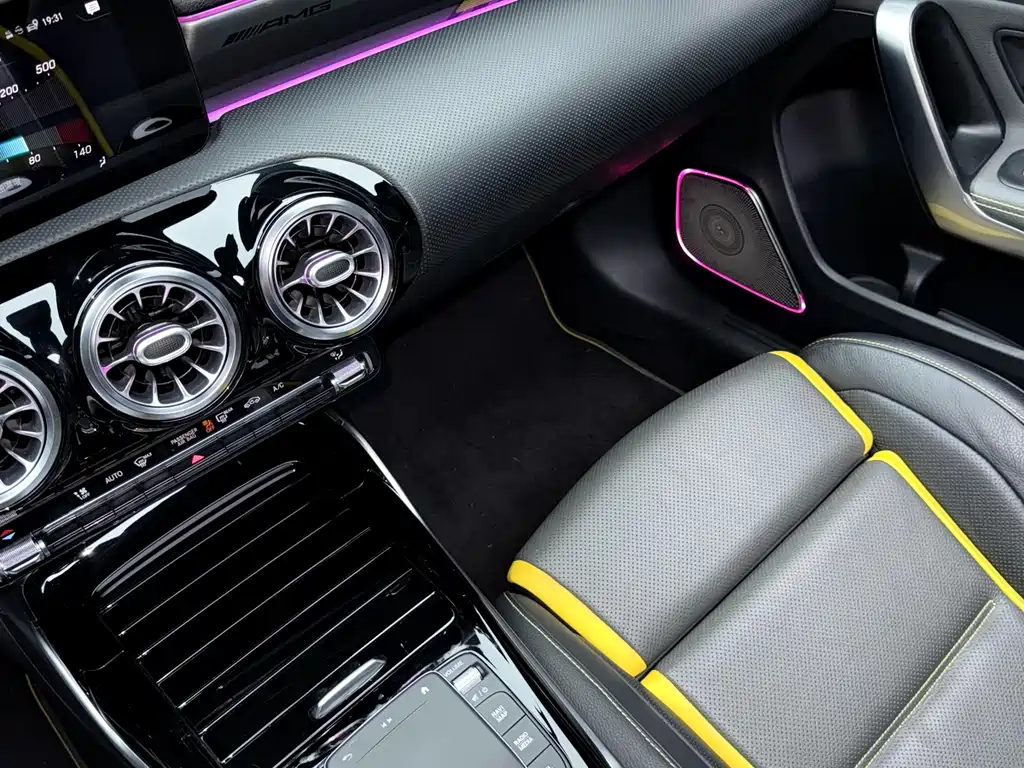 Mercedes-Benz A-Class AMG 2021 — фото 22