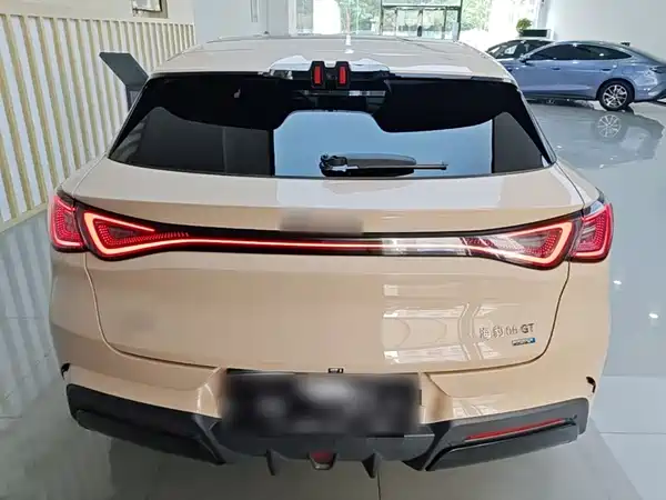 BYD Seal 06GT 2025