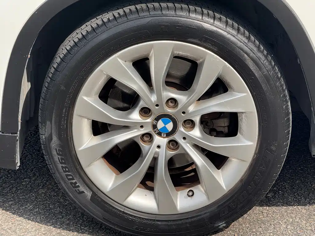 BMW X1 2014 — фото 21