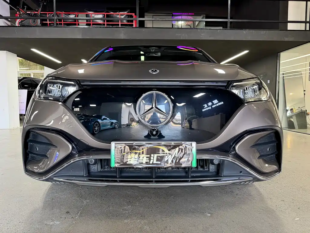 Mercedes-Benz EQE SUV 2023 — фото 2