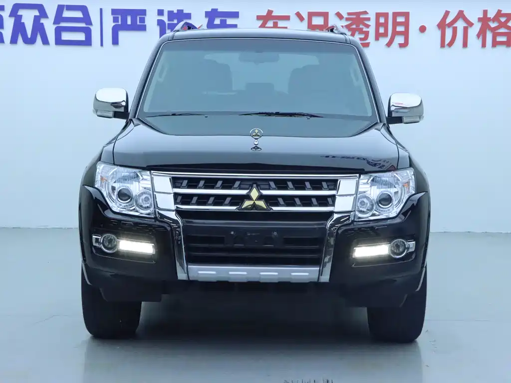 Mitsubishi Pajero 2020 — фото 3
