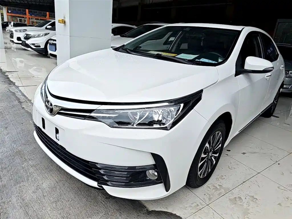 Toyota Corolla 2019 — фото 2
