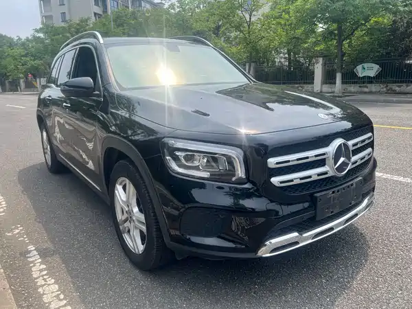 Mercedes-Benz GLB 2021