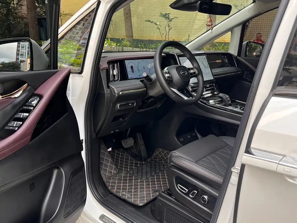GAC Motor Trumpchi M8 2023 — фото 20