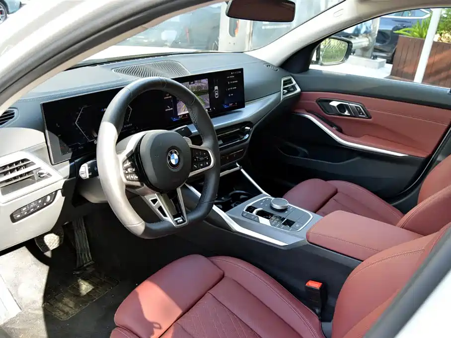 BMW 3 Series 2025