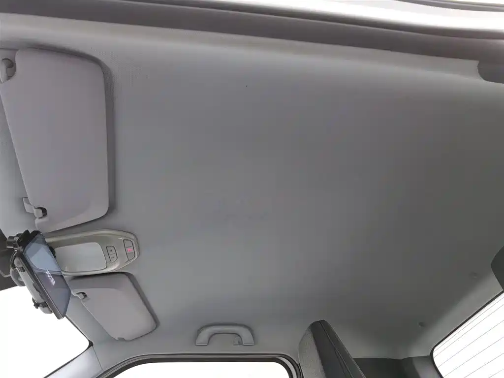 Wuling Nano EV 2022 — фото 14
