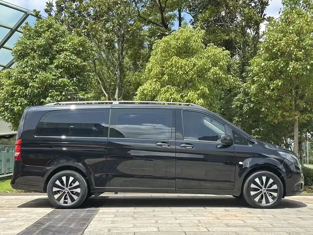 Mercedes-Benz Vito 2024 — фото 25