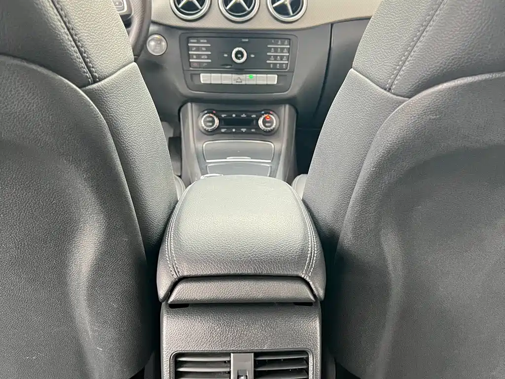Mercedes-Benz B-Class 2018 — фото 25