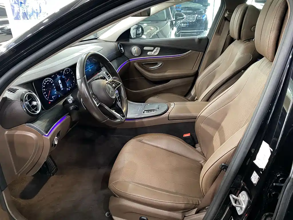 Mercedes-Benz E-Class 2022 — фото 10