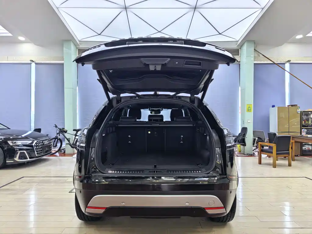 Land Rover Velar 2026 — фото 13