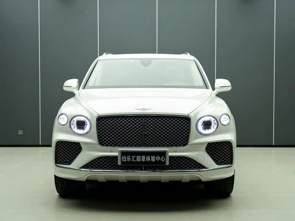 Bentley Bentayga 2020 — фото 4
