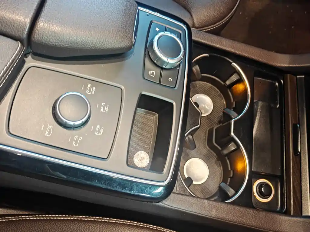 Mercedes-Benz GLE 2017 — фото 13