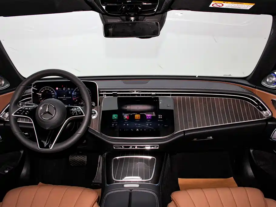 Mercedes-Benz E-Class 2025 — фото 15