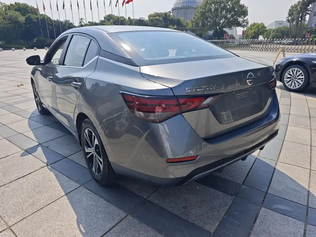 Nissan Sylphy 2022 — фото 19