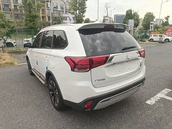 Mitsubishi Outlander 2019