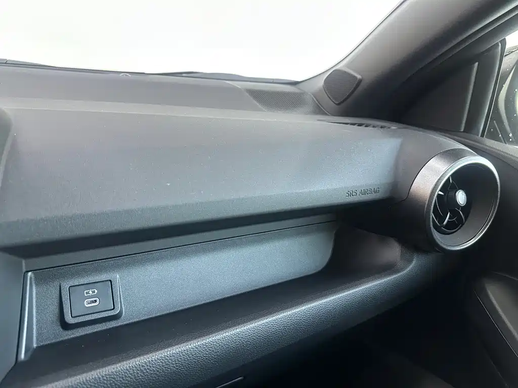 Toyota GR YARIS 2026 — фото 15