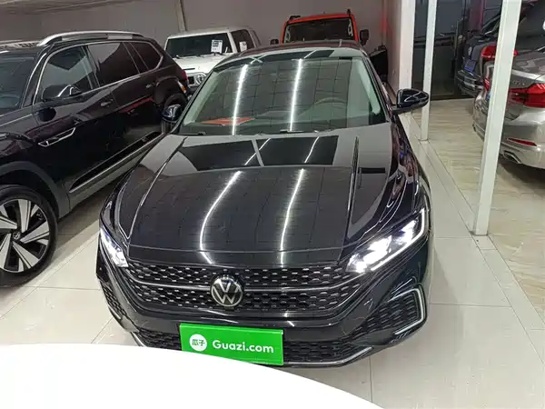Volkswagen Passat 2024