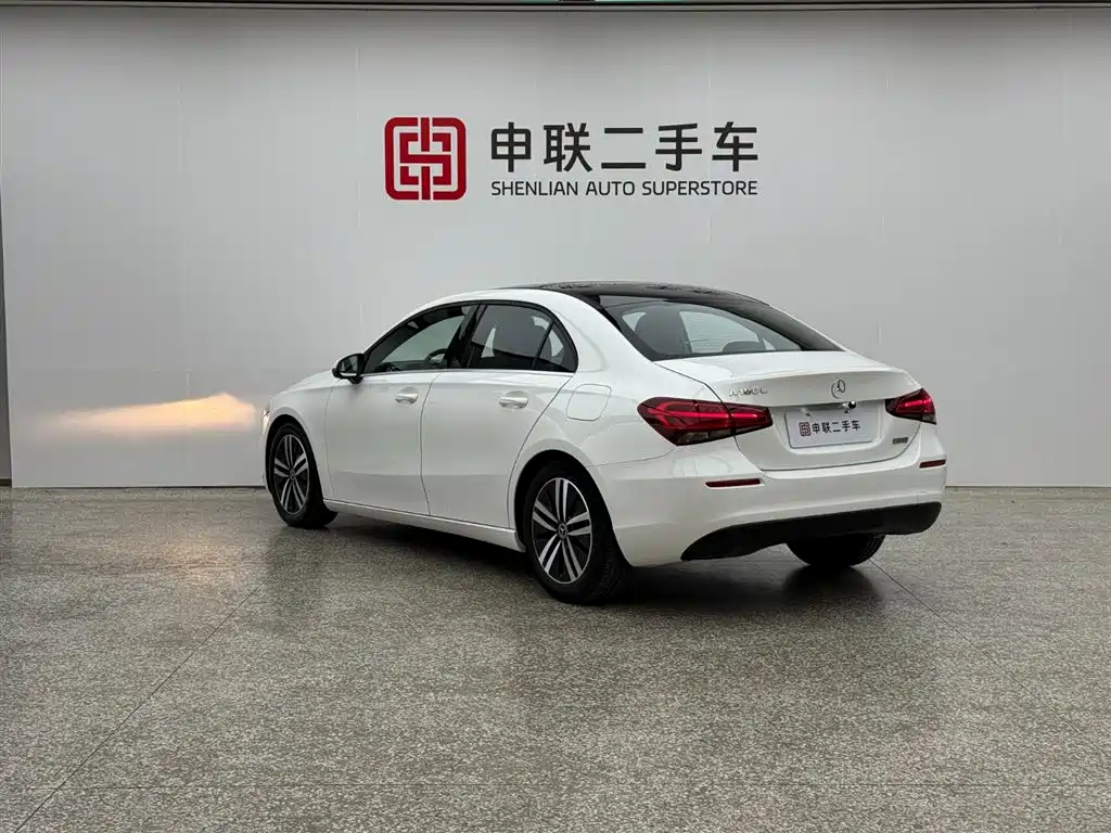 Mercedes-Benz A-Class 2021 — фото 11