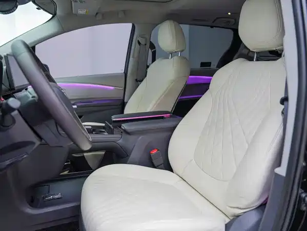 Toyota Granvia 2025