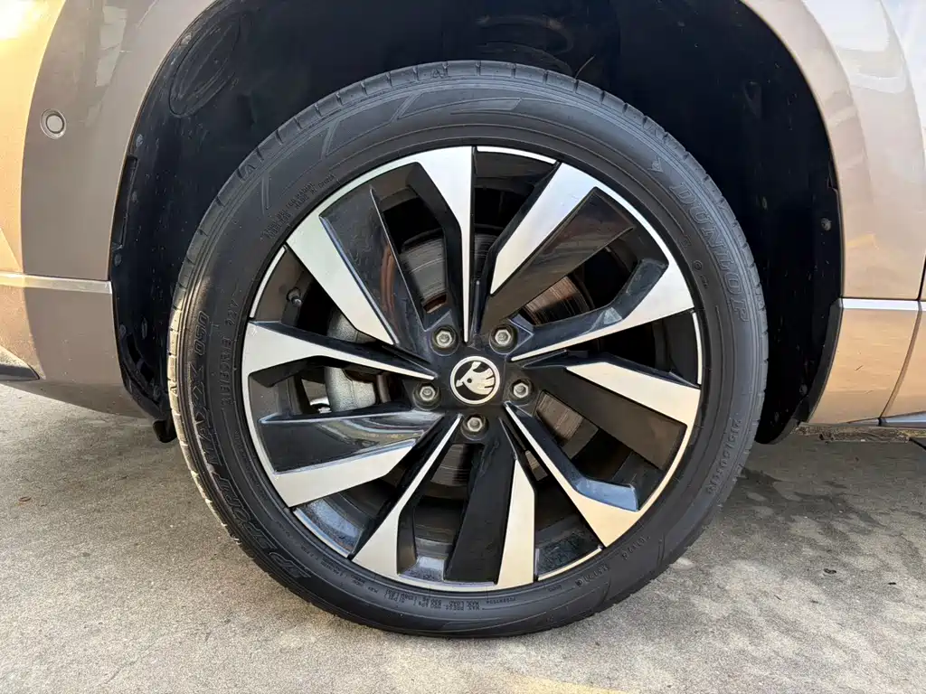 Skoda Karoq 2022 — фото 23