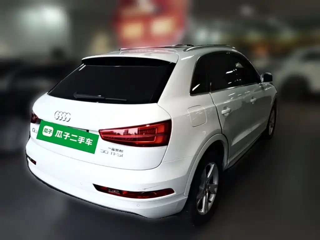 Audi Q3 2017 — фото 12