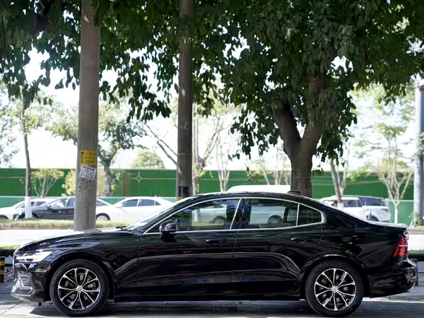 Volvo S60 2020