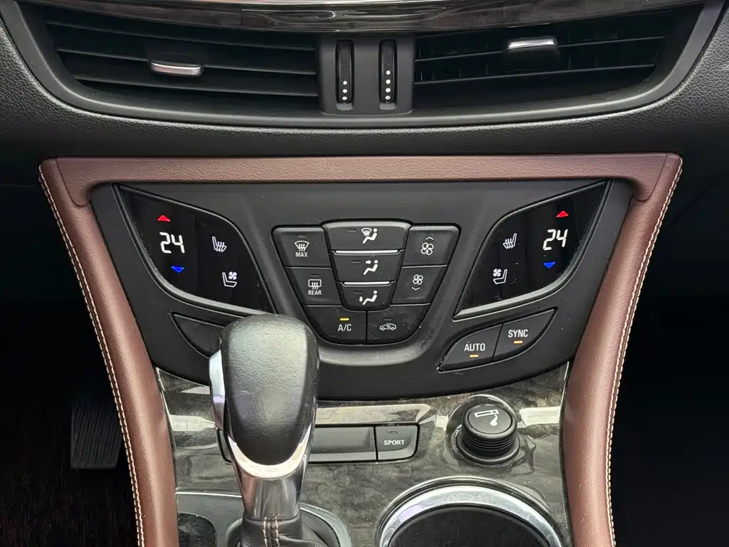Buick Envision Plus 2015 — фото 15