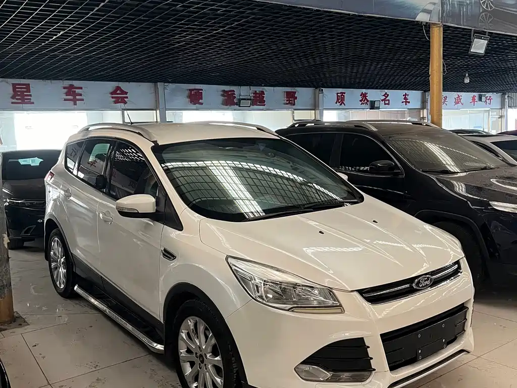 Ford Kuga 2016